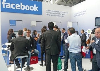 Facebook usunął setki stron i grup. „Zakazujemy tego typu zachowań”