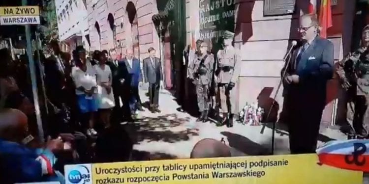Kampania wyborcza podczas obchodów Powstania Warszawskiego? Internauci oburzeni tą wypowiedzią [WIDEO]