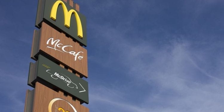 Kobieta w ósmym miesiącu ciąży poprosiła o kawę, a otrzymała toksyczny płyn. Do tragedii zabrakło niewiele