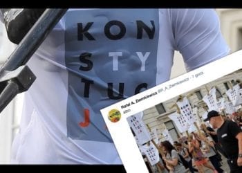 Koszulki z napisem „Konstytucja” na… krzyżach. Ostry komentarz Rafała Ziemkiewicza [FOTO]
