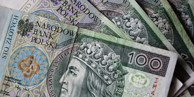 Podszywają się pod skarbówkę. Ministerstwo ostrzega przed oszustami