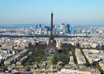 Francja: Poderżnął gardło mężczyźnie w autobusie. Pytał, czy mówi po arabsku