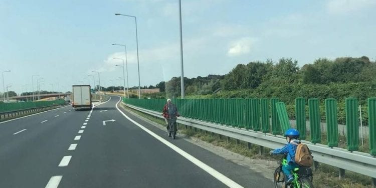 To już skrajna nieodpowiedzialność! Ojciec zabrał syna na niebezpieczną wycieczkę, interweniowała policja