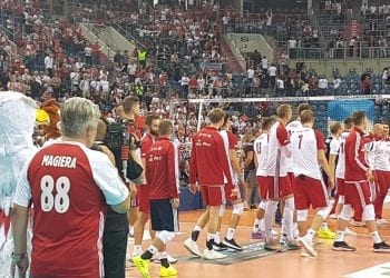 Nieprzyjemny incydent podczas meczu siatkówki. Publiczność wygwizdała polityka PiS [WIDEO]