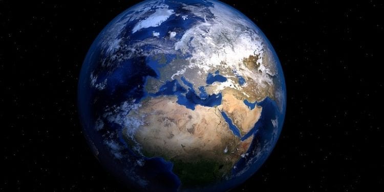 Czy powinniśmy się obawiać przebiegunowania Ziemi? Odpowiada naukowiec z PAN