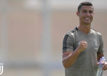 Chrzest Cristiano Ronaldo w Juventusie. Musiał zaśpiewać przed drużyną [WIDEO]