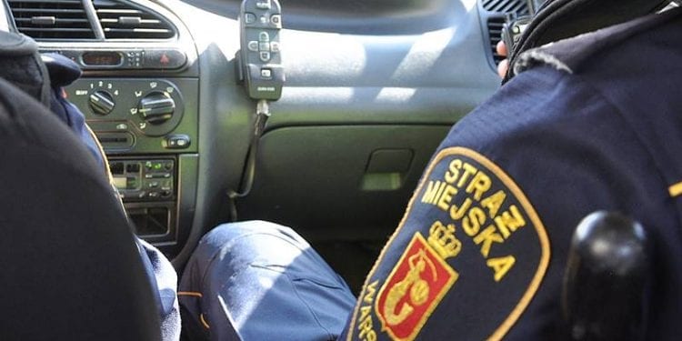 Warszawa: Pedofil zaczepiał małe dziewczynki. Interweniowała Straż Miejska