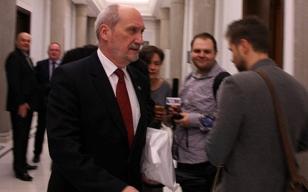 Antoni Macierewicz domaga się zwrotu czarnych skrzynek z Tu-154M. Mówi o „obowiązku strony rosyjskiej”