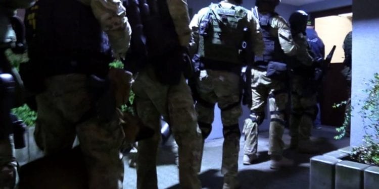 Policja rozbiła „grupę ożarowską”. W akcji brało udział 330 funkcjonariuszy