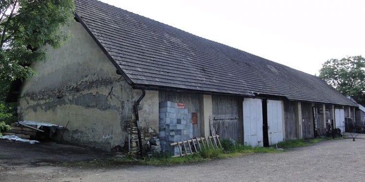 Lubelskie: Zwłoki mężczyzny w stodole. Zaginął tuż przed narodzinami córki, szukano go przez pół roku