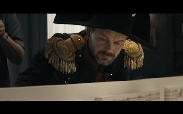 Koniec reklam Carrefoura z Napoleonem. Rusza nowa kampania