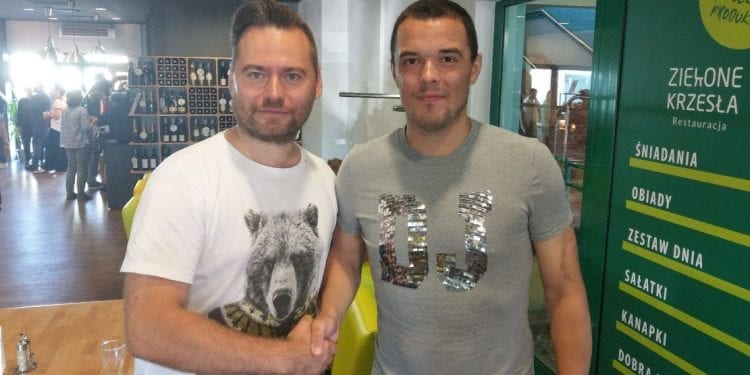 Był reprezentantem Polski w piłce nożnej, a teraz „przez 15 minut błagał o wódkę”. „Może nie dożyć 35. urodzin”