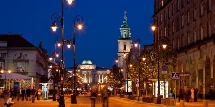 Lublin: Policja interweniowała ws. próby samobójczej w centrum miasta. Desperat okazał się… manekinem [FOTO]
