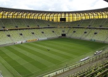 Dwaj piłkarze Lechii Gdańsk spędzili noc na izbie wytrzeźwień? Zaskakujące doniesienia Radia Gdańsk