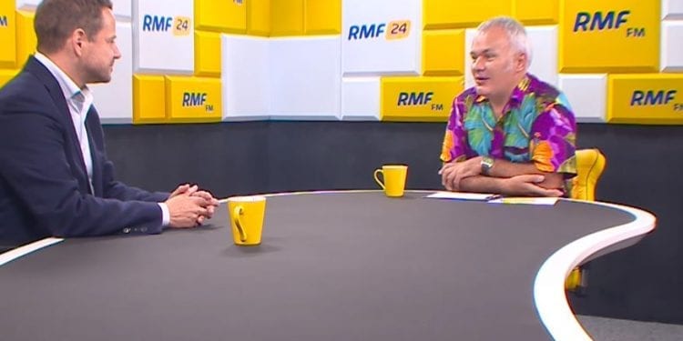 Mazurek „znokautował” Trzaskowskiego, a polityk PO myślał, że ten przyznaje mu rację. Riposta dziennikarza podbija sieć [WIDEO]