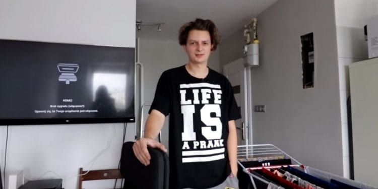 YouTuber Ravgor pokazał, jak teraz żyje. Twierdzi, że film nie jest parodią. „Mam 150 tys. długu. Nie jest lekko” [WIDEO]