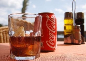 Coca-Cola wprowadzi napój z marihuaną? Koncern już prowadzi rozmowy i bada rynek