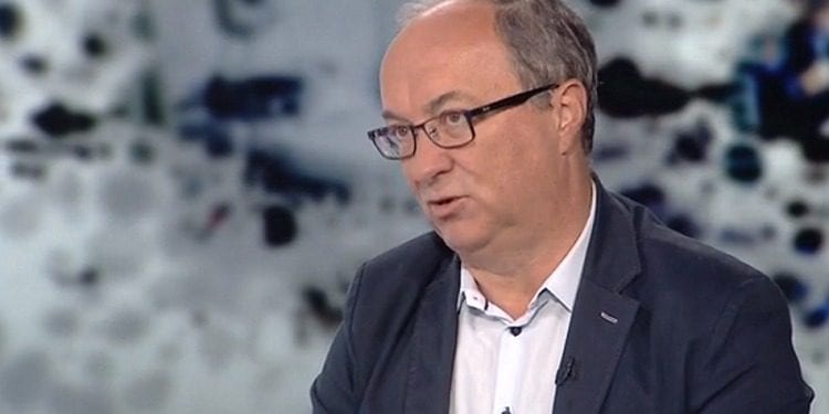 „SLD będzie robić projekcje tego filmu”. Czarzasty reaguje na blokowanie filmu „Kler”