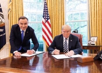 Krzysztof Szczerski o głośnym zdjęciu: „Prezydent tyle razy słyszał ostatnio, że będzie siedział, że postanowił postać tym razem”