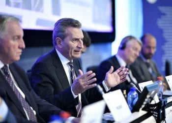 Niemiecki komisarz wymienił Polskę wśród krajów zagrażających UE. „Chcą ją osłabić, a nawet zniszczyć”