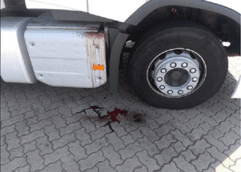 Niemcy: Na parkingu znaleziono zwłoki Polaka. Policja nie wyklucza zabójstwa [FOTO]