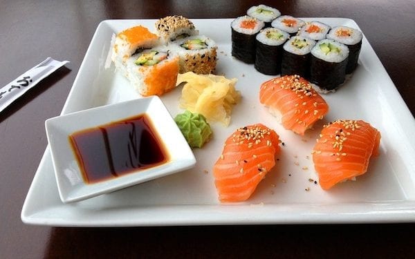 Zjadł 100 porcji sushi w restauracji „płać raz, jedz ile chcesz”. Usłyszał, że ma się więcej nie pojawiać