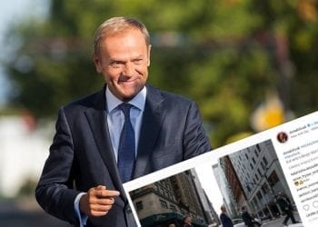 Donald Tusk jak Beatlesi? Zabawne zdjęcie szefa Rady Europejskiej [FOTO]
