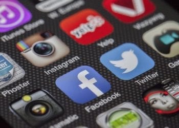 Facebook ofiarą ataku hakerskiego. Poszkodowanych nawet kilkadziesiąt milionów kont!