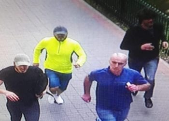 Warszawa: Napadli i pobili policjanta w centrum miasta