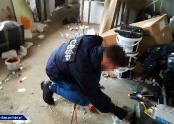 Białystok: Eksplozja w pasażu handlowym. Ładunek podłożyli pracownicy obiektu? [FOTO+WIDEO]