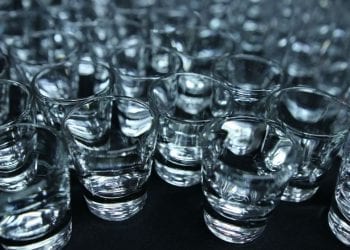 Były reprezentant Polski walczący z alkoholizmem wydał książkę. Wydawnictwu zarzucono żerowanie na ludzkim dramacie. Jest reakcja!