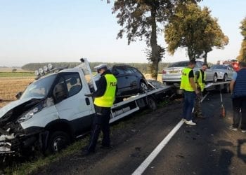 Tragiczny wypadek pod Opocznem. Nie żyją dwie kobiety i motocyklista [FOTO]