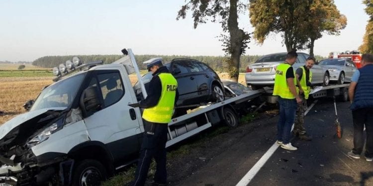 Tragiczny wypadek pod Opocznem. Nie żyją dwie kobiety i motocyklista [FOTO]