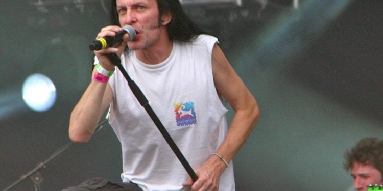 Mecz WOŚP-TVN. Jeden z zawodników wystąpił z kontrowersyjnym numerem na koszulce [FOTO]