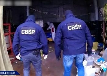 Gdańsk: Zlikwidowano laboratorium do produkcji amfetaminy. Wśród zatrzymanych emerytowany wykładowca chemii