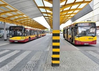 Warszawa: Bezdomni będą jeździli autobusami za darmo? Są nowe przepisy