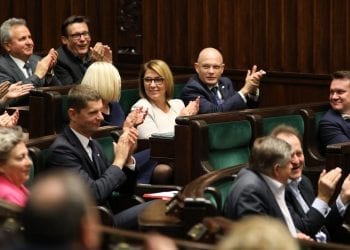 Komisja Europejska pozywa Polskę. Rzeczniczka PiS: „KE jest głucha na nasze argumenty”
