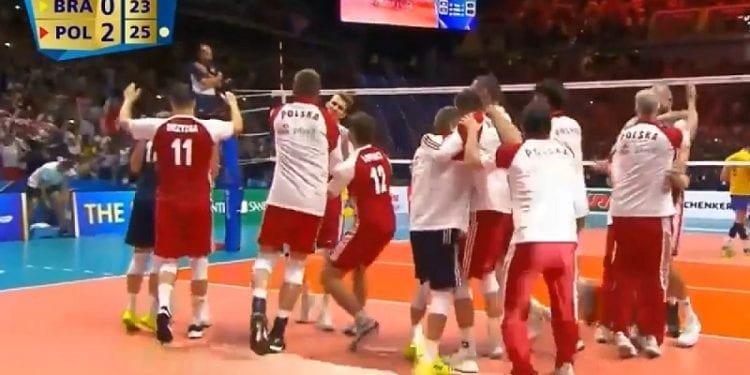 Gwiazdy gratulują polskim siatkarzom. „Wejść na szczyt jest ciężko, ale zostać jeszcze ciężej”