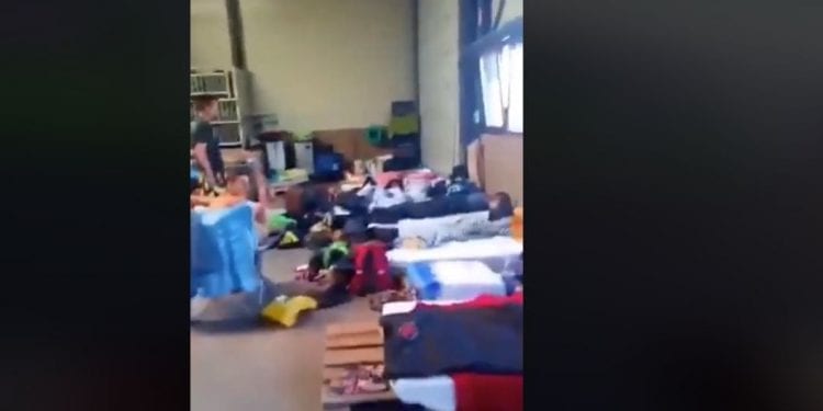 Pracownik z Polski udostępnił dramatyczne nagranie. W takich warunkach mieszkają nasi rodacy w Holandii [WIDEO]