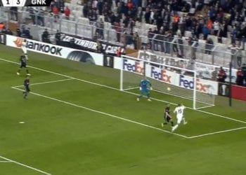 W naszym kraju zna go niewielu, a to wielki talent. Młody Polak strzelił swojego pierwszego gola w Lidze Europy! [WIDEO]