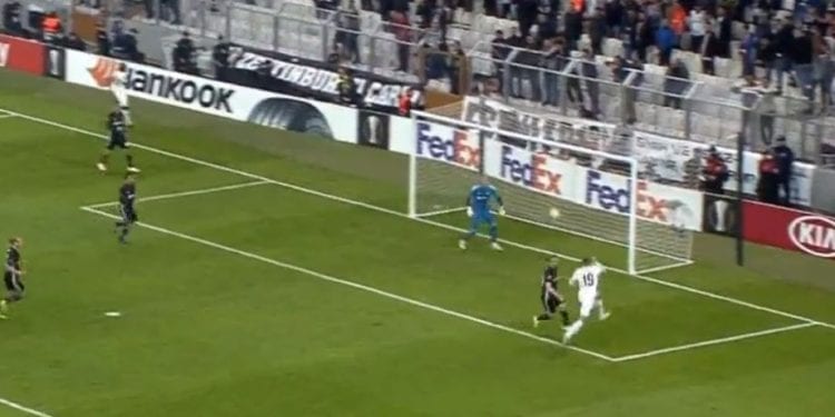 W naszym kraju zna go niewielu, a to wielki talent. Młody Polak strzelił swojego pierwszego gola w Lidze Europy! [WIDEO]