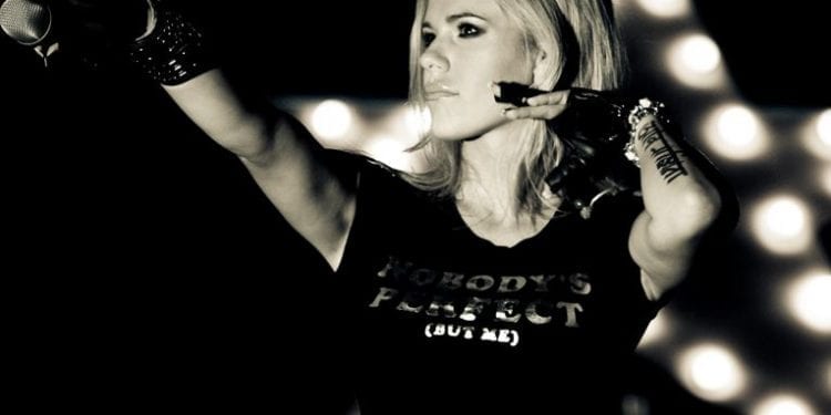 Dziennikarz odpowiada Dodzie. Piosenkarka była oburzona różnicą w zarobkach piłkarzy i siatkarzy