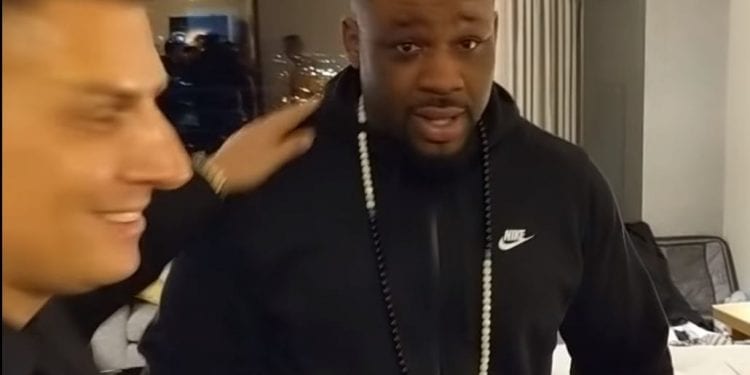 Mateusz Borek ujawnił kulisy spotkania Adamka z rywalem. Ten płakał i przepraszał go za nokaut [WIDEO]