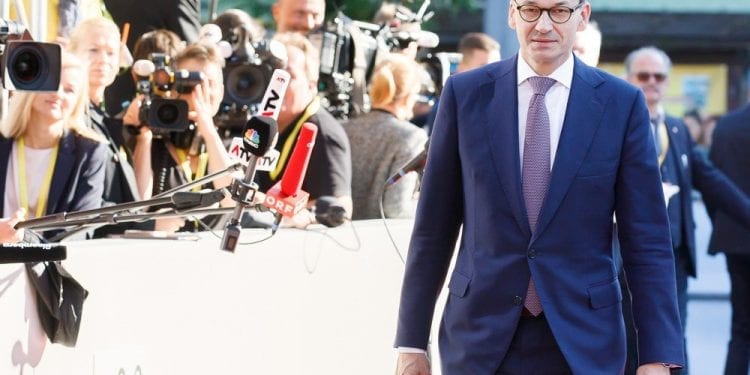 Morawiecki zacytował fragment utworu Republiki. Gitarzysta zespołu zareagował