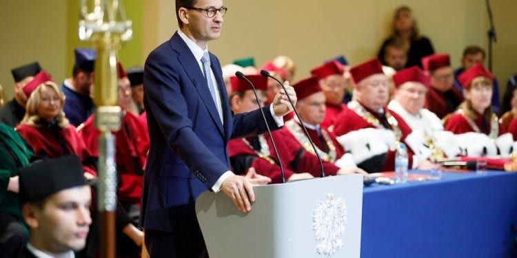 Morawiecki: Polska finansowała krajom Zachodu naszych znakomitych lekarzy