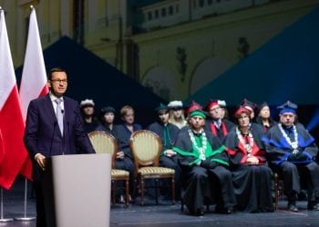 „My wszyscy będziemy korzystali z tego, co wy wymyślicie”. Morawiecki wziął udział w inauguracji na Uniwersytecie Medycznym w Białymstoku
