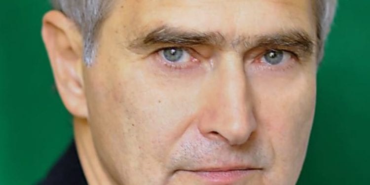 Aktor nie zostawił suchej nitki na Polakach. „Wystaje im słoma z butów”