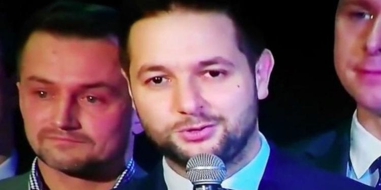 Duża klasa Patryka Jakiego. Po ogłoszeniu wyników zwrócił się do Rafała Trzaskowskiego. „Zacznę od nowej tradycji”