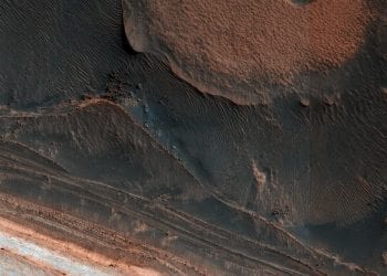 Nowa mapa Marsa pokazuje, że lodu jest na nim więcej, niż sądzono