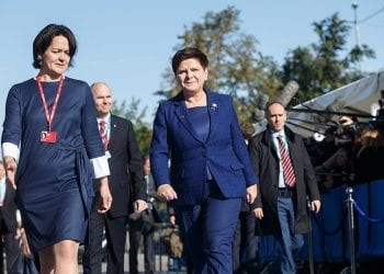 Wypadek rządowej limuzyny! W aucie była Beata Szydło